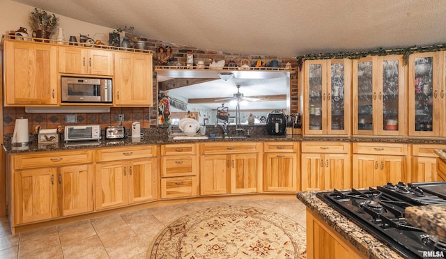6694 Shamrock Rd, Tamaroa, IL 62888