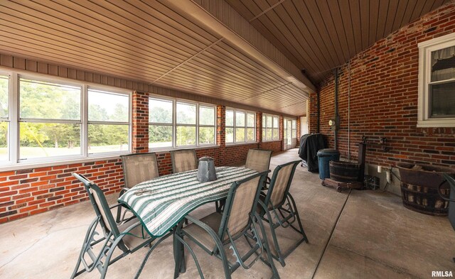 6694 Shamrock Rd, Tamaroa, IL 62888