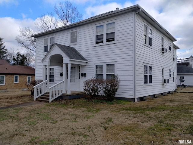 view of front of house with a front yard