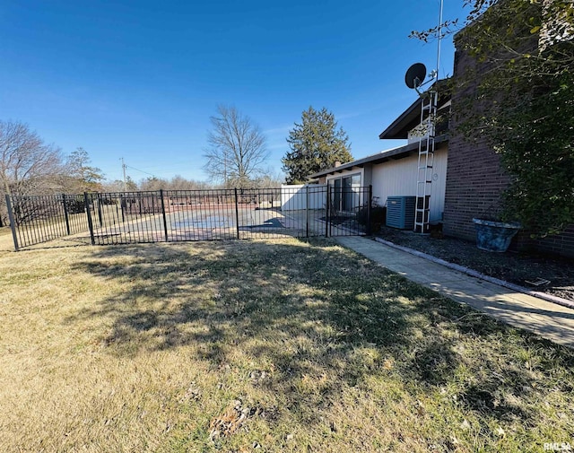 view of yard featuring fence