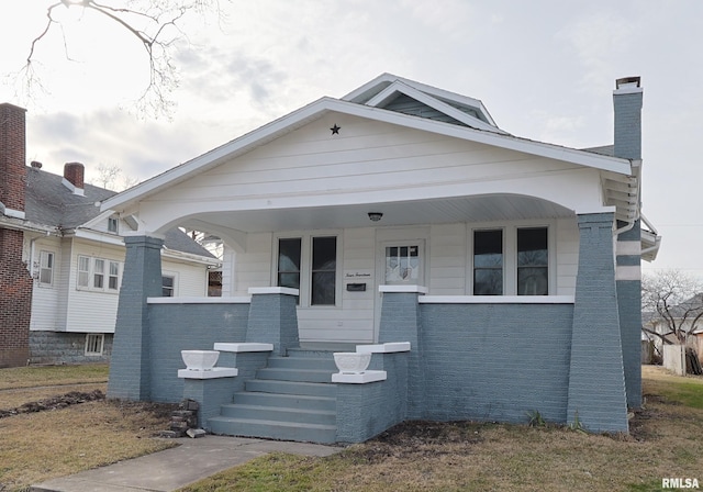 view of front of property with covered porch