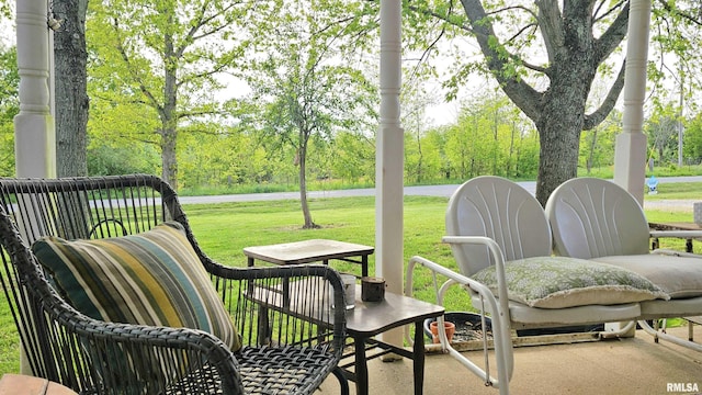 2520 N America Rd, Galatia, IL 62935 - view of sunroom / solarium