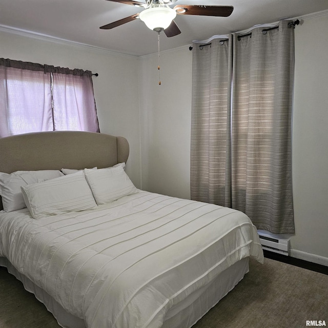 bedroom featuring a ceiling fan