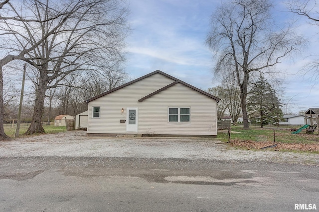 600 N Washington St, Sparta, IL 62286 - view of side of property with a playground and fence