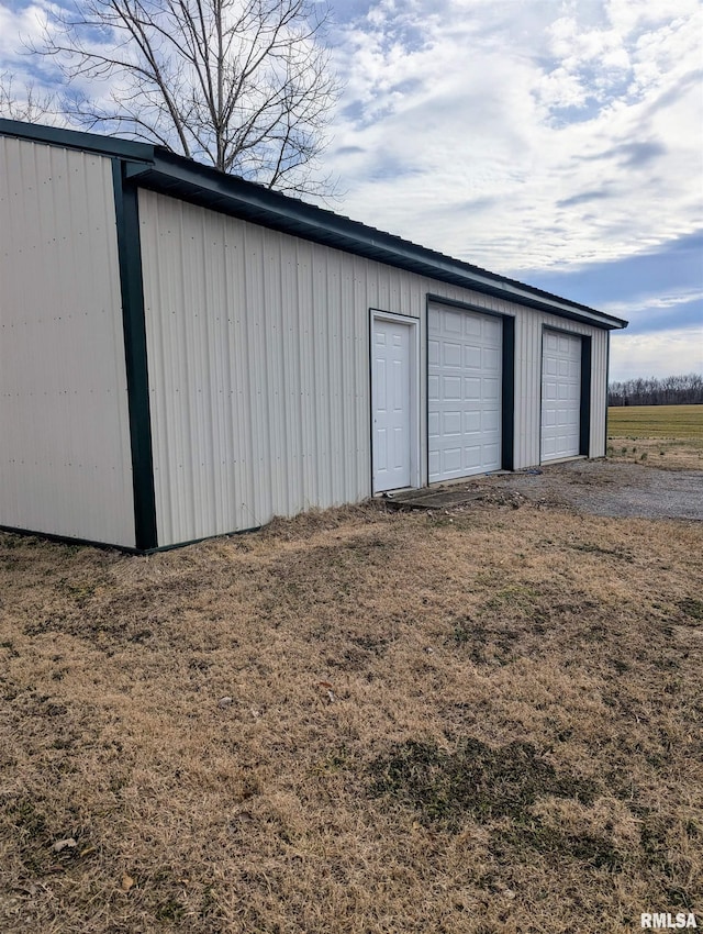 view of detached garage