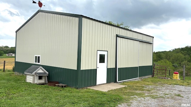 1548 Koehn Rd, Ava, IL 62907 - view of pole building with a lawn and fence