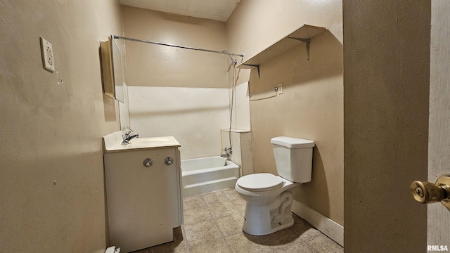 202 S Liberty St, Marion, IL 62959 - full bath featuring shower / tub combination, vanity, toilet, and tile patterned floors