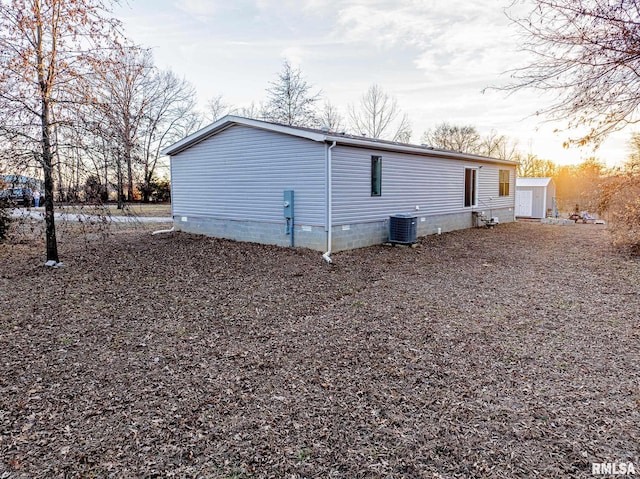 view of home's exterior with crawl space