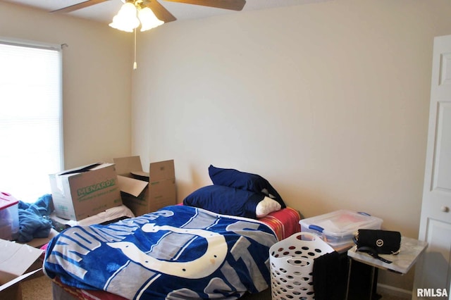 bedroom featuring a ceiling fan