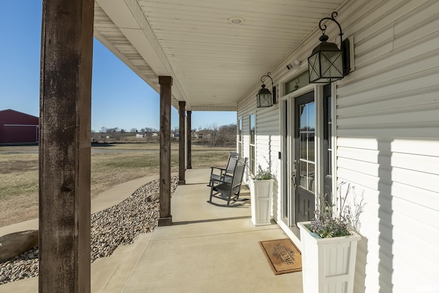 view of patio featuring covered porch