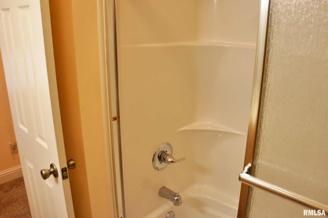 full bath with shower / bathing tub combination