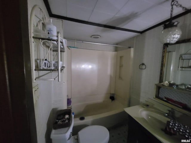 905 W Monroe St, Herrin, IL 62948 - bathroom featuring  shower combination, toilet, and vanity