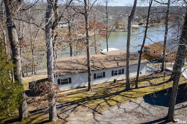 view of front facade featuring a water view