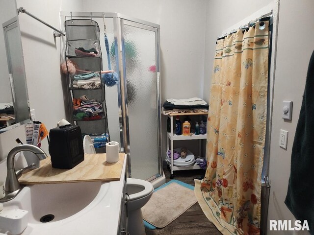 407 N Ohio St, Mound City, IL 62963 - bathroom featuring vanity and a stall shower