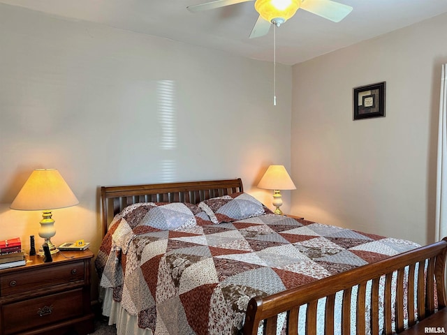 bedroom with a ceiling fan