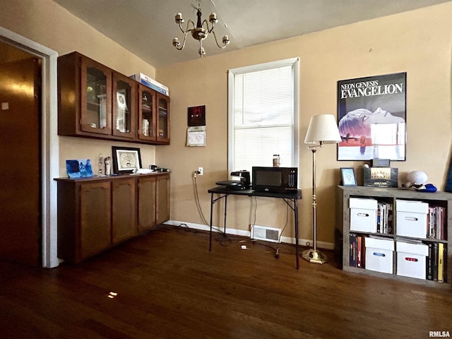 office with a chandelier, dark wood-style floors, baseboards, and visible vents