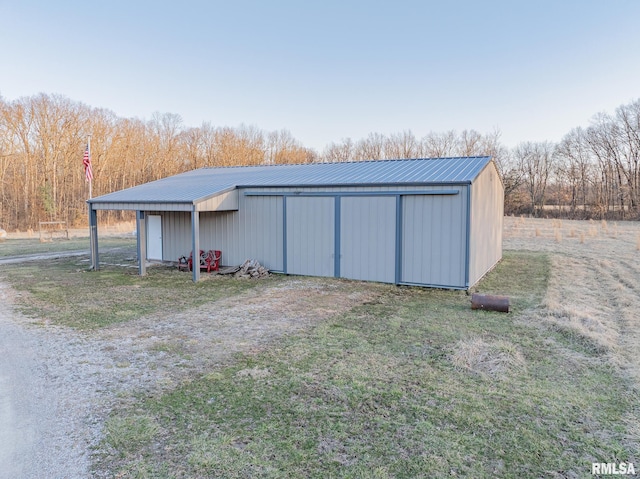 2814 Chouteau Ave, Odin, IL 62870 - view of pole building featuring a yard
