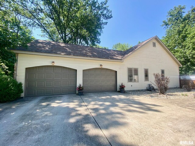 10950 Prestwick Dr, Benton, IL 62812 - photo 34