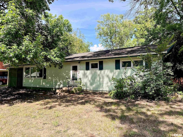 607 S Skyline Dr, Carbondale, IL 62901 - photo 1