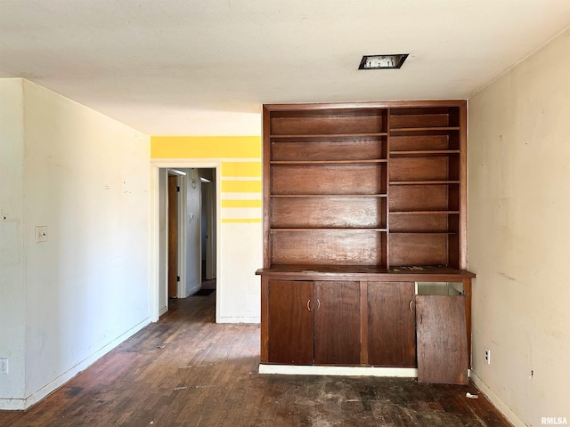 607 S Skyline Dr, Carbondale, IL 62901 - interior space featuring baseboards and dark wood-style flooring