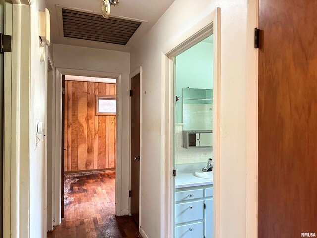 607 S Skyline Dr, Carbondale, IL 62901 - photo 14