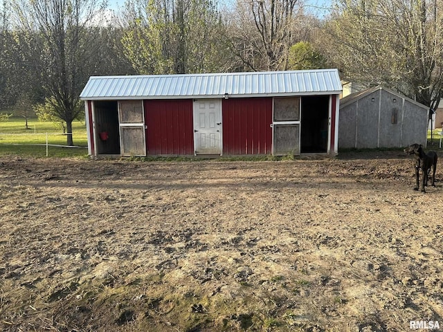 6180 Reevesville Rd, Grantsburg, IL 62943 - view of horse barn