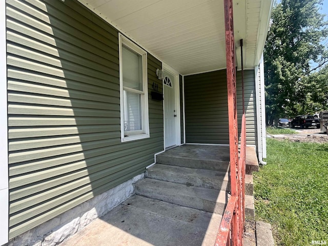 421 N 18th St, Herrin, IL 62948 - view of exterior entry