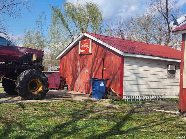 17116 Old Town Dr, Sesser, IL 62884 - view of outbuilding with an outbuilding