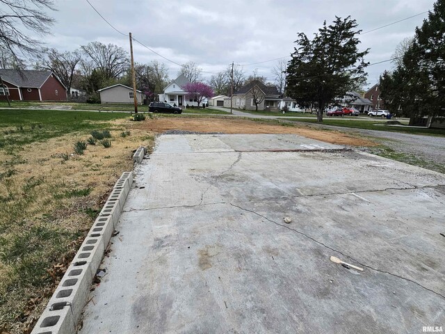 618 S Mckinley St, Harrisburg, IL 62946 - photo 4