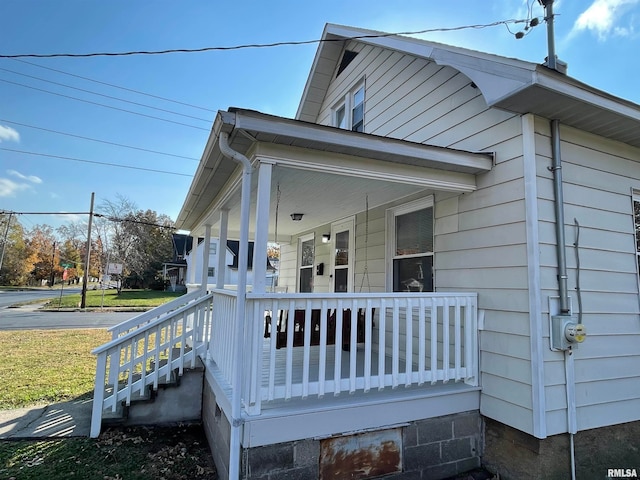 601 N Mcleansboro St, Benton, IL 62812 - view of side of property featuring a porch