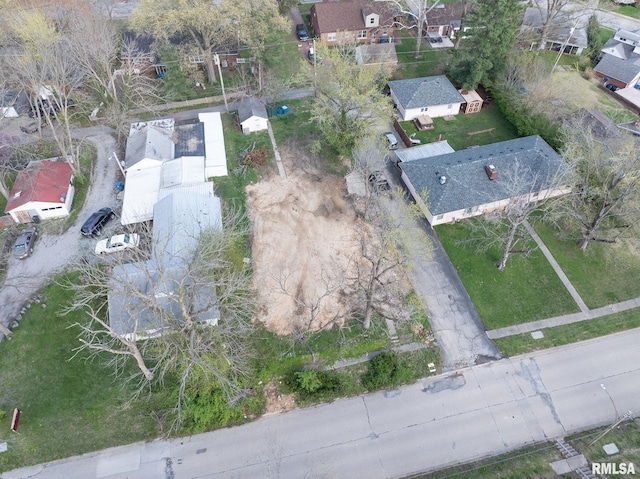704 N 8th St, Mount Vernon, IL 62884