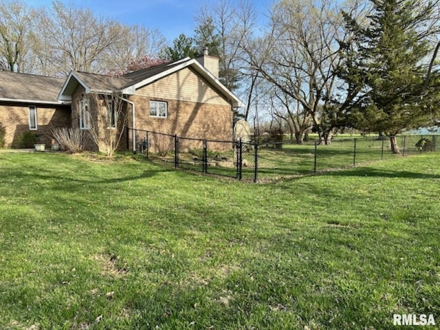 3 Suburban Dr, Murphysboro, IL 62966 - exterior space featuring fence