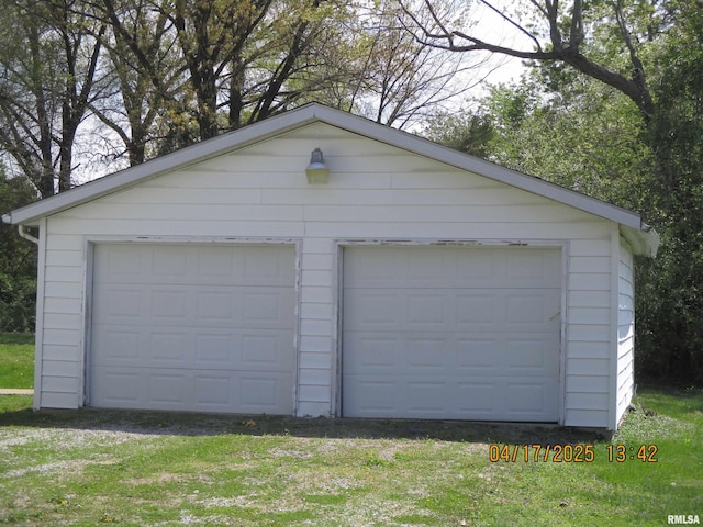 205 Texas St, Carterville, IL 62918 - view of detached garage