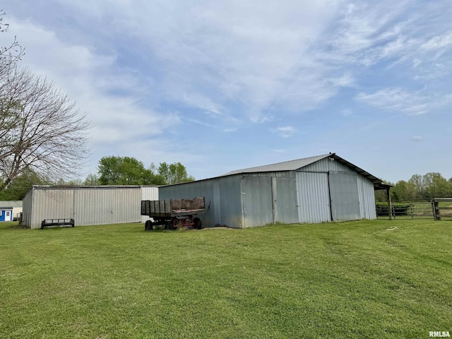 8806 Unionville Rd, Brookport, IL 62910 - view of pole building with a lawn and fence