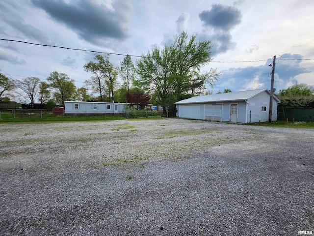14625 E E Il Highway 15, Mount Vernon, IL 62864 - view of yard with a garage