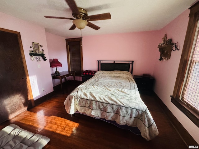 501 N Marion St, Salem, IL 62881 - bedroom featuring wood finished floors and ceiling fan