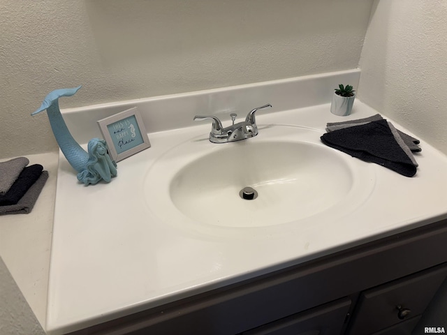 1014 E Broadway St, Centralia, IL 62801 - bathroom view of vanity
