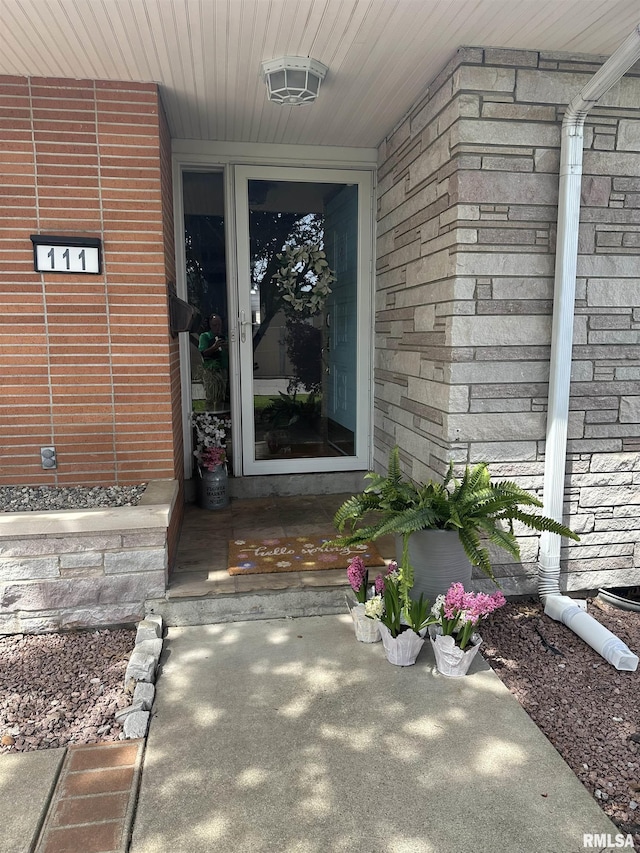 view of property entrance