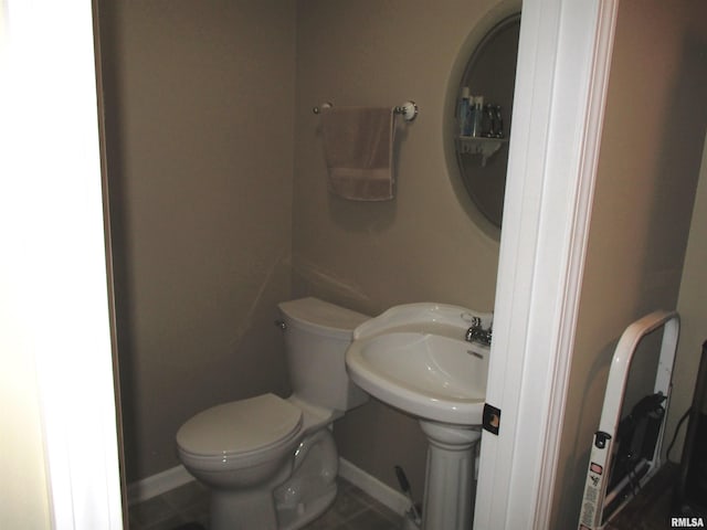 1607 Marion St, Carterville, IL 62918 - half bath with toilet and baseboards