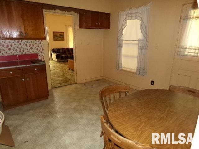 200 3rd St, Rosiclare, IL 62982 - dining space featuring light floors