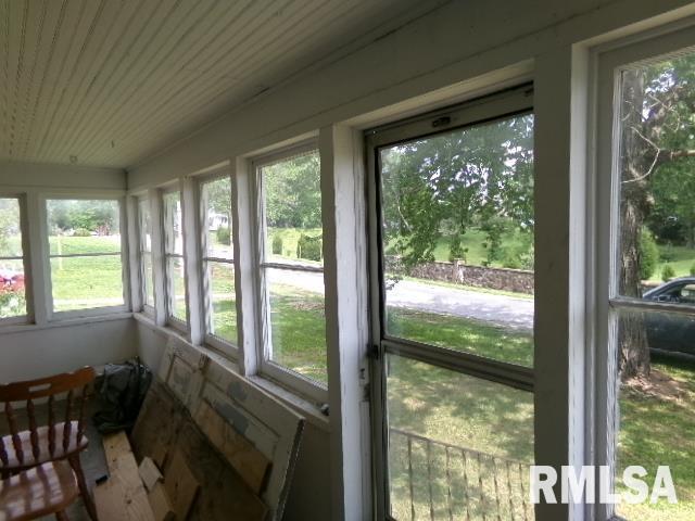 200 3rd St, Rosiclare, IL 62982 - sunroom with wooden ceiling