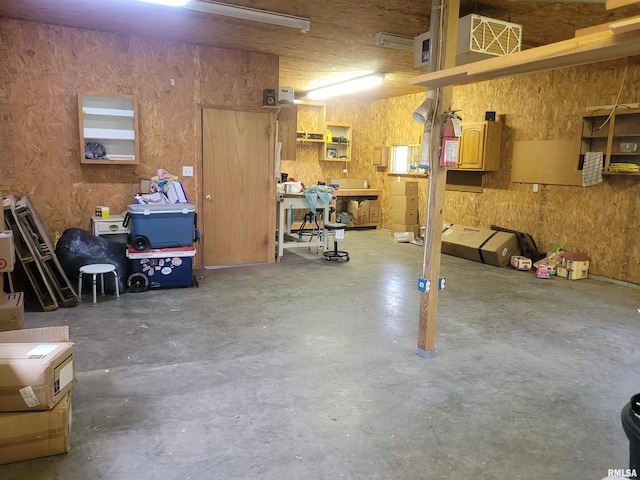 325 W N St, Dix, IL 62830 - view of garage