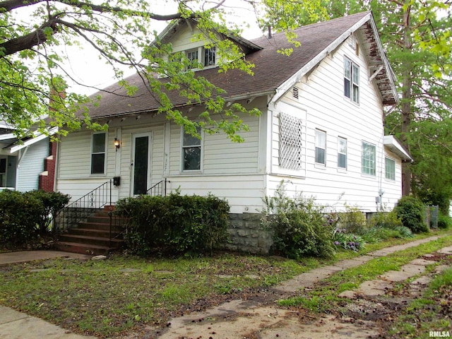 327 Linden Ave, Centralia, IL 62801 - photo 1