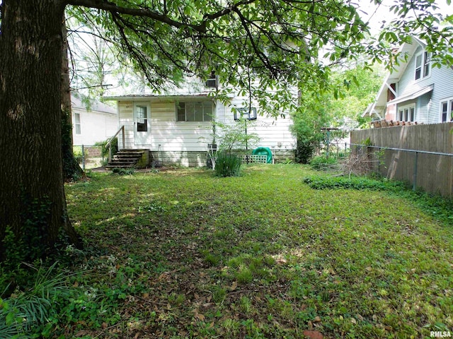 327 Linden Ave, Centralia, IL 62801 - photo 3