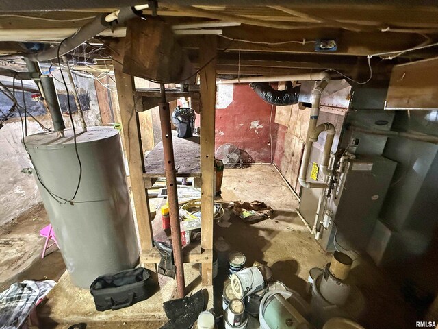 85 W State Highway 146, Golconda, IL 62938 - interior space featuring water heater