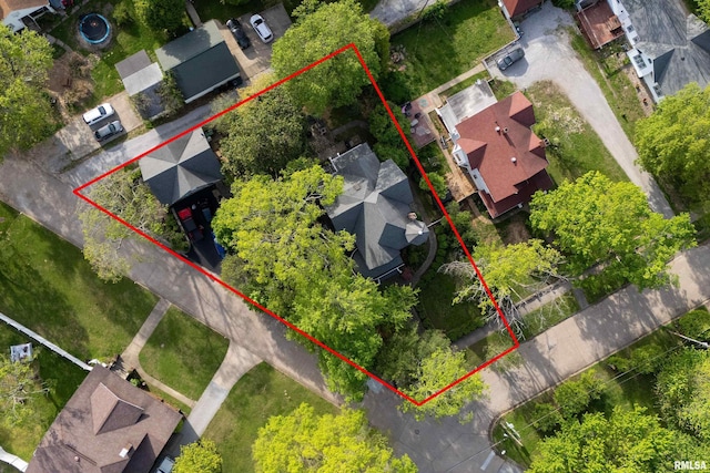 301 W High St, Anna, IL 62906 - aerial view of residential area with property boundaries highlighted
