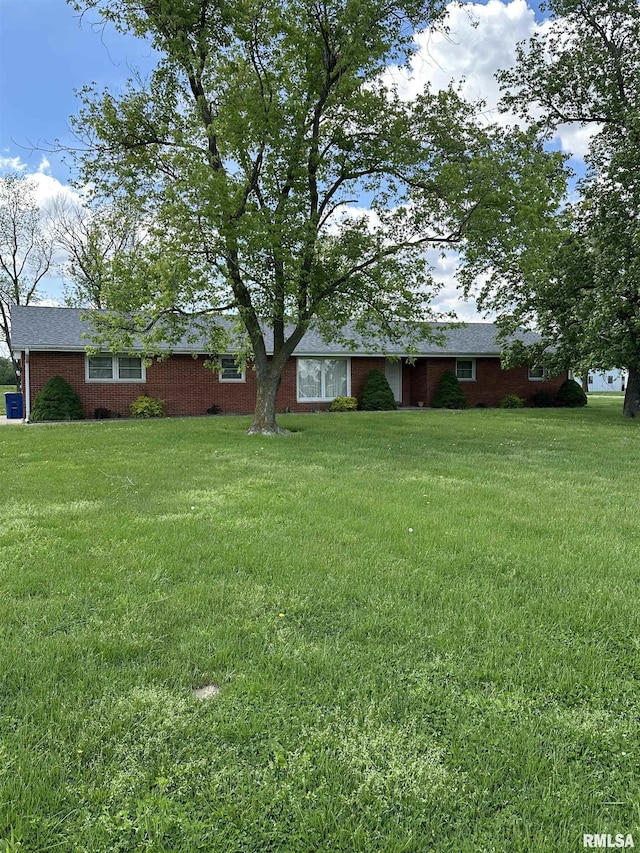 3523 State Route 13/127 Hwy, Pinckneyville, IL 62274 - view of green lawn