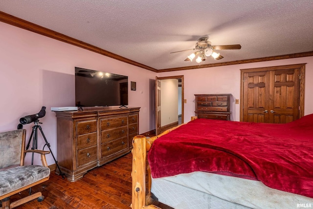 500 Swink Ln, Jonesboro, IL 62952 - bedroom with wood-type flooring, baseboards, ornamental molding, a textured ceiling, and a ceiling fan