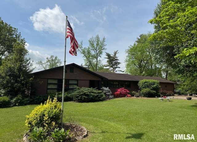 15048 State Highway 14, Benton, IL 62812 - single story home with a front lawn