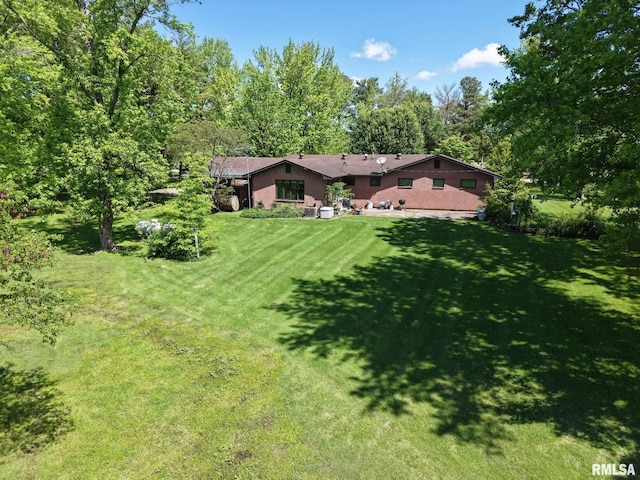 15048 State Highway 14, Benton, IL 62812 - view of grassy yard